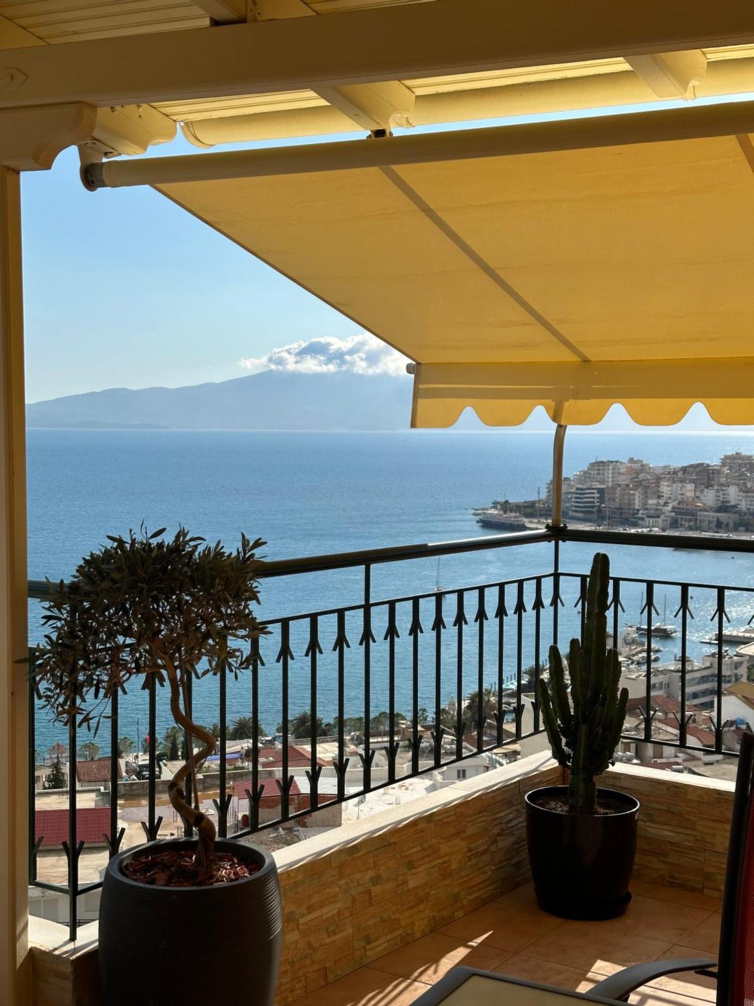 Lost At Sea Sarande Exterior photo